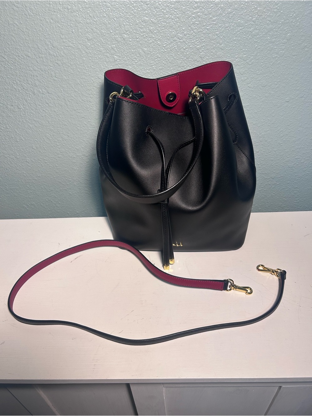 Ralph Lauren Black Leather Drawstring Shoulder Bag - Picture 2 of 5